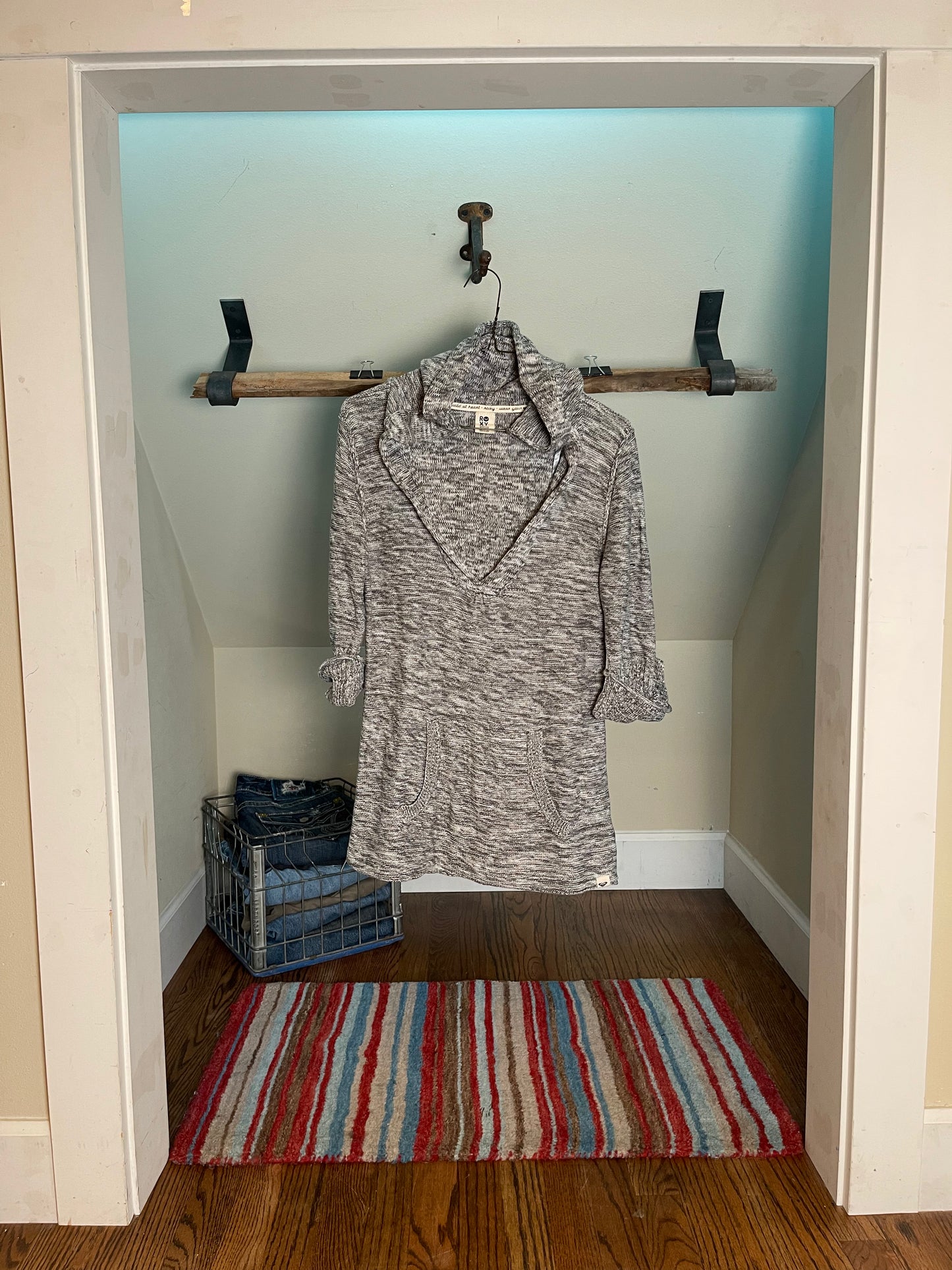 Roxy Heathered Knit Hoodie Tunic – Grey Long Sleeve Pullover | The Attic Clothing