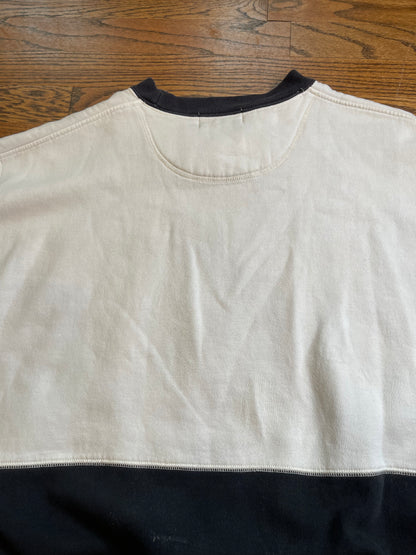 Vintage La Mode Two-Tone Crewneck Sweatshirt – Black & Cream Pullover | The Attic Clothing