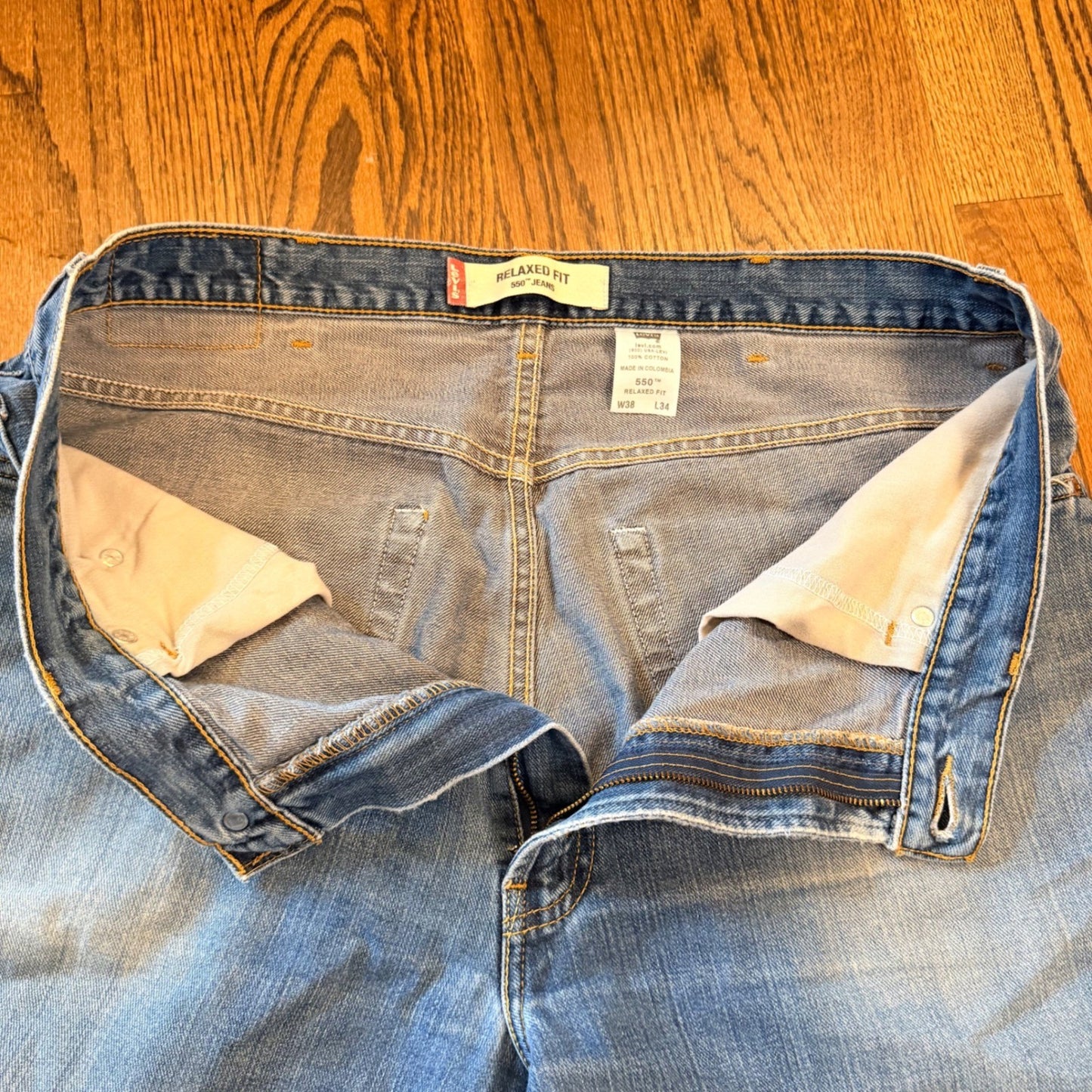 Levi's 550 Relaxed Fit Vintage 2004 Mens Jeans 38x34 Blue Denim Baggy Loose