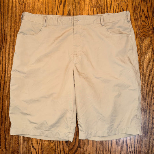 Nike Golf Dri-FIT Shorts Performance Khaki Tan Size 40 Lightweight Preppy Casual