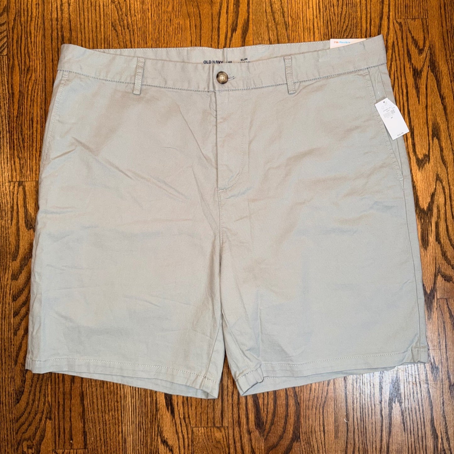 Old Navy Slim Built-In Flex Chino Shorts 9" Inseam 40 Light Gray NWT