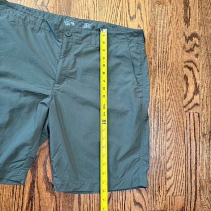 Mountain Hardwear AP Scrambler Hiking Shorts 38 Olive Green Outdoor Adventure