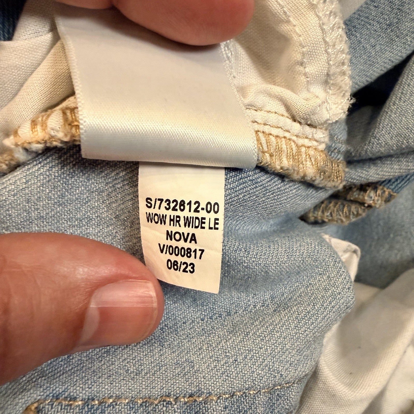 Old Navy High Rise WOW Wide Leg San Catarina Light Blue Denim Jeans Womens 6