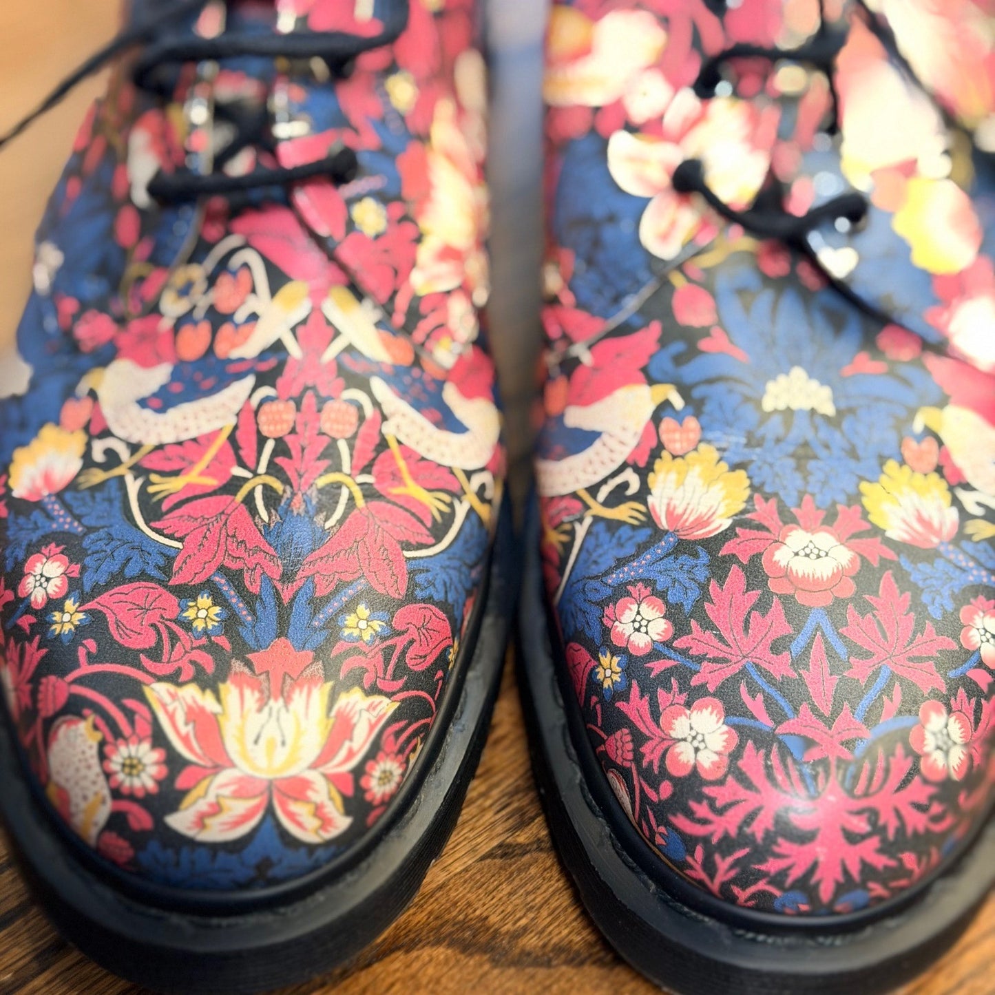Dr. Martens x Liberty 1461 Strawberry Thief Floral Leather Shoes Size 8M 7W Rare