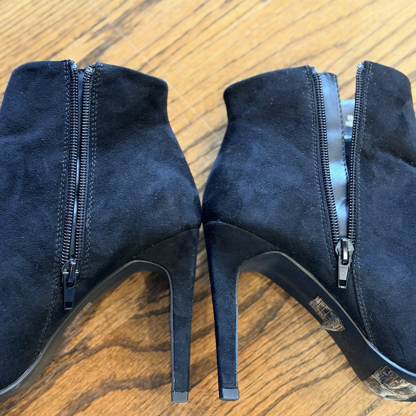 Forever 21 Stiletto 4” Heel Ankle Boots Booties Black size 7