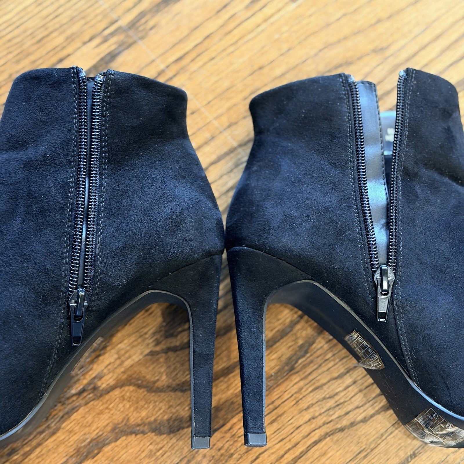 Forever 21 Stiletto 4” Heel Ankle Boots Booties Black size 7