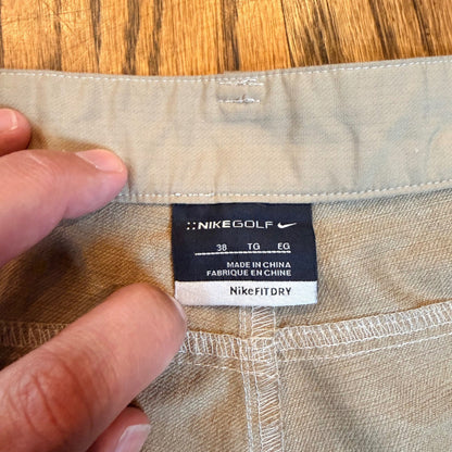 Nike Golf Dri-FIT Shorts Performance Khaki Tan Size 40 Lightweight Preppy Casual