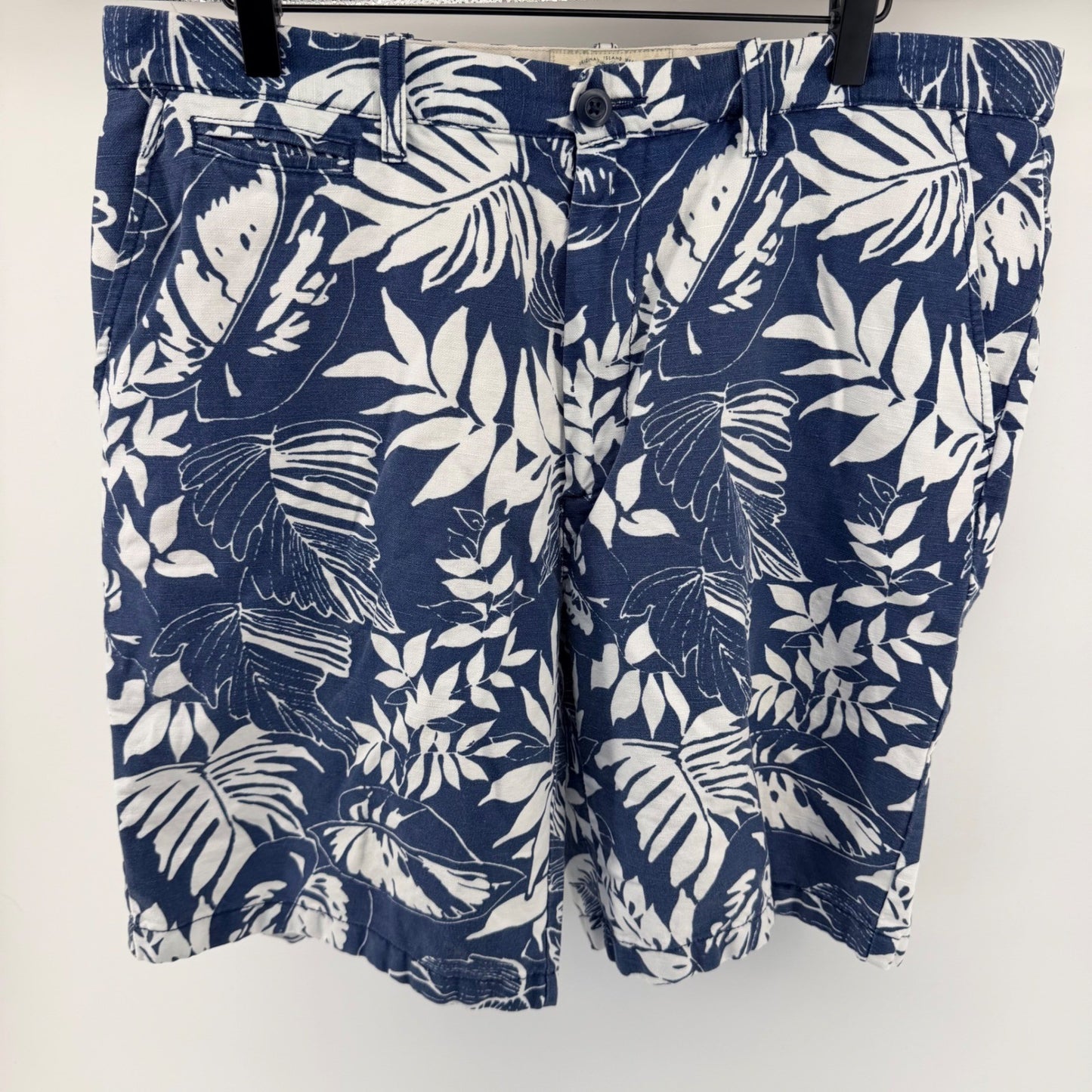 Island Shores Botanical Tropical Leaf Linen Blend Shorts 36 Navy White Summer