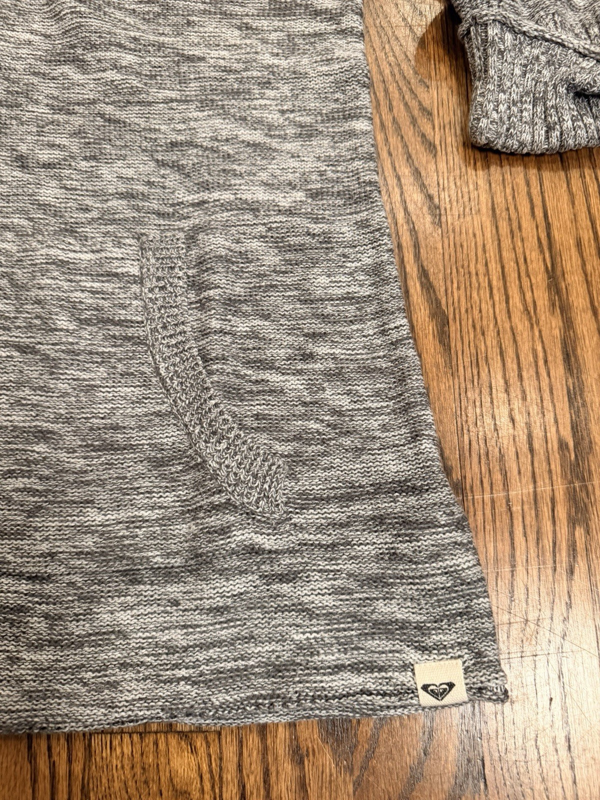 ROXY Sweater, Women's Size Medium, Black White, Knit, Pullover, V-neck