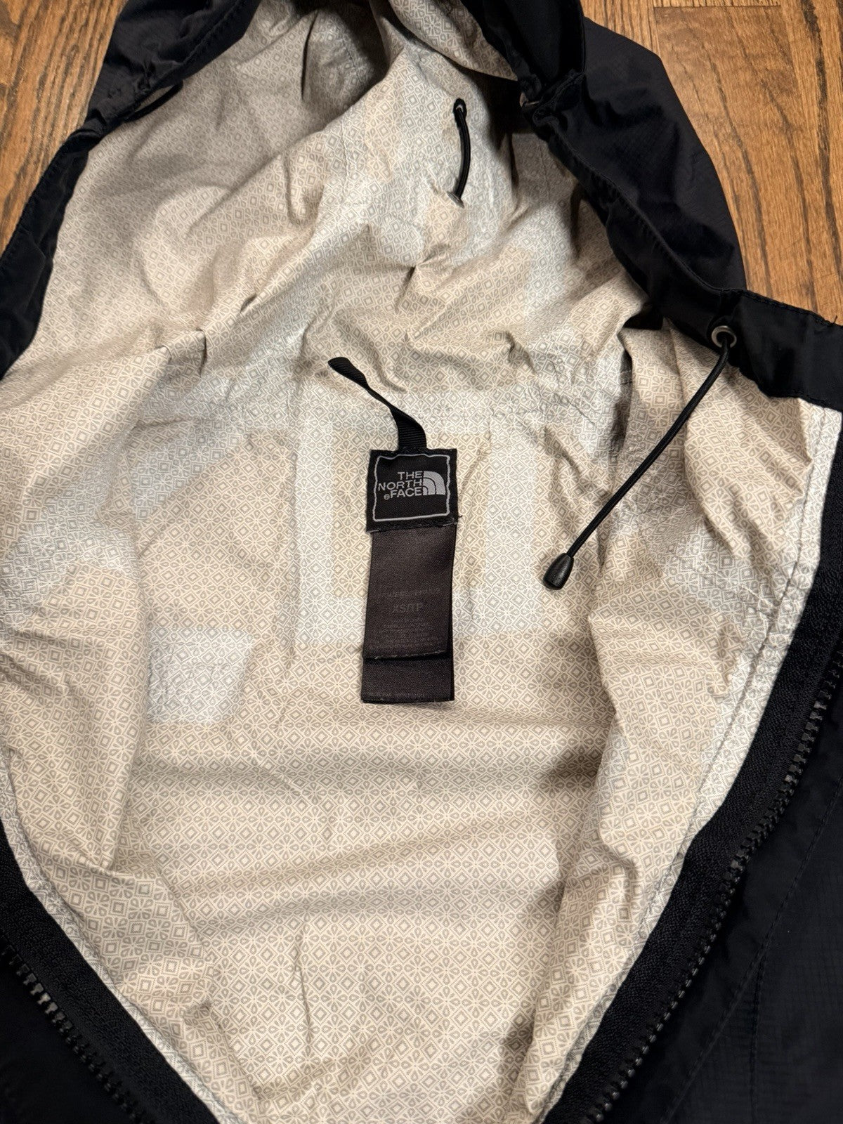 The North Face Womens Hyvent 2.5L Windbreaker Black Size XS