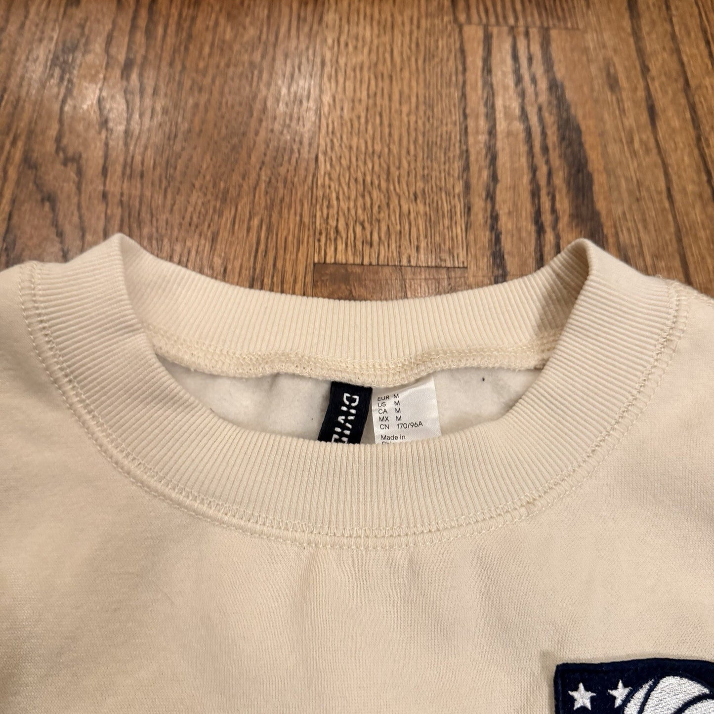 Divided H&M Oversized Printed Sweatshirt Light Beige Size M