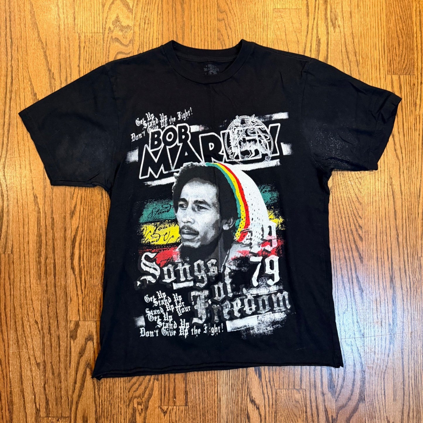 Bob Marley Songs of Freedom Graphic T-Shirt Cropped Medium Black