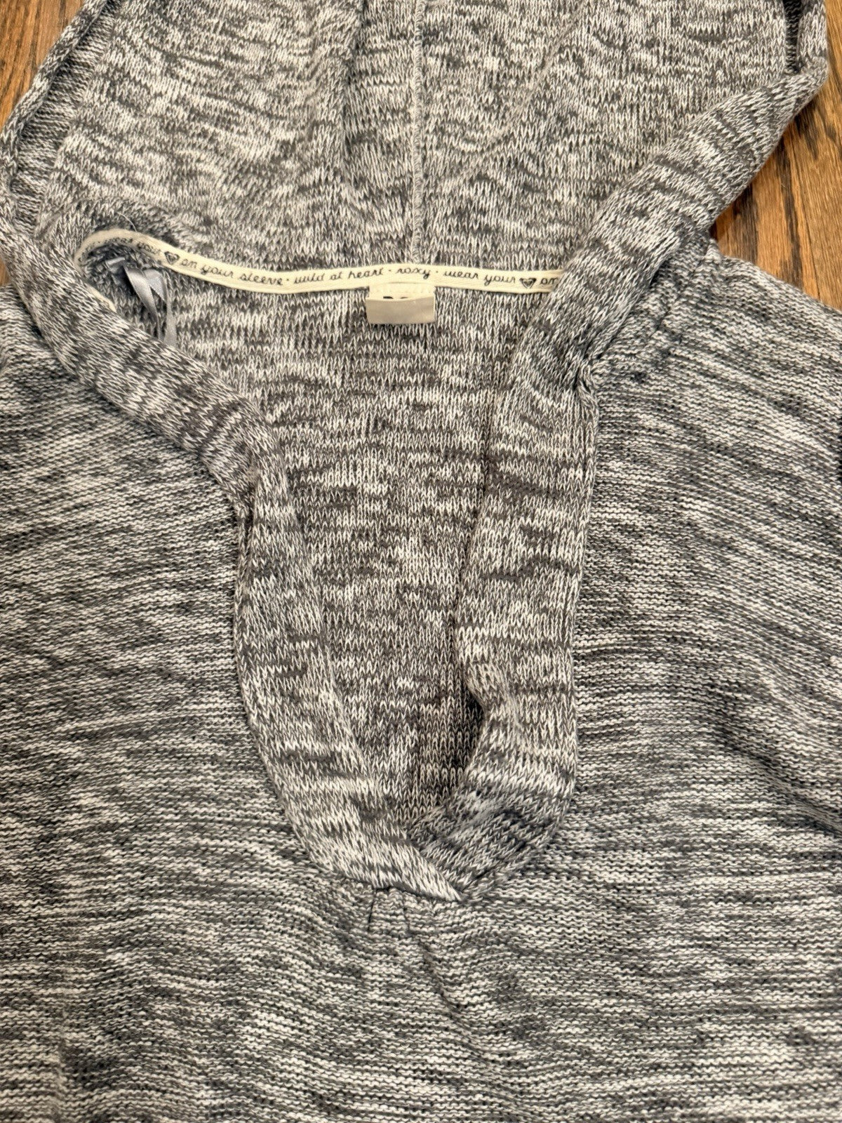 ROXY Sweater, Women's Size Medium, Black White, Knit, Pullover, V-neck
