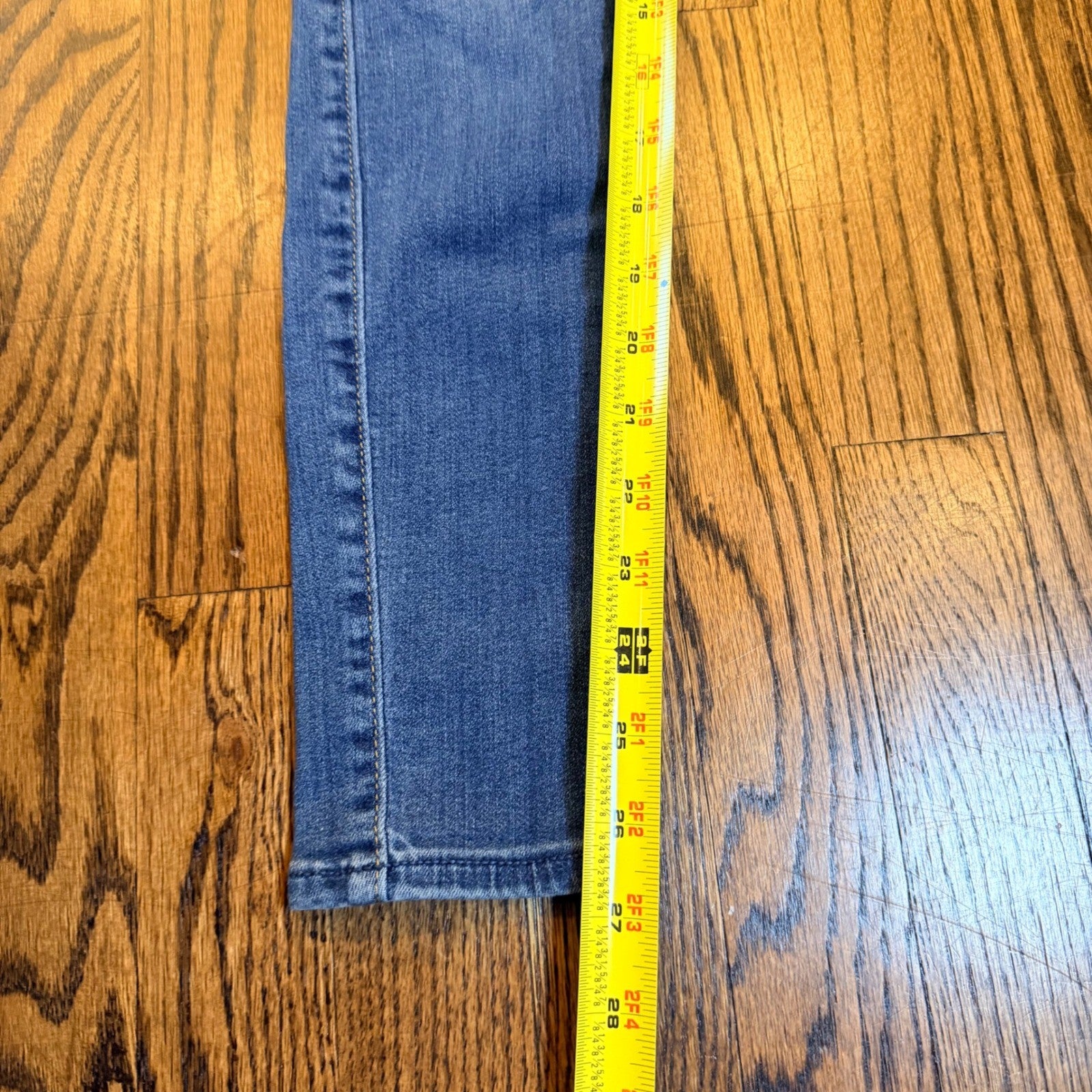 Hollister Ultra High-Rise Jean Legging Distressed Ripped Knee 3R W26 Blue