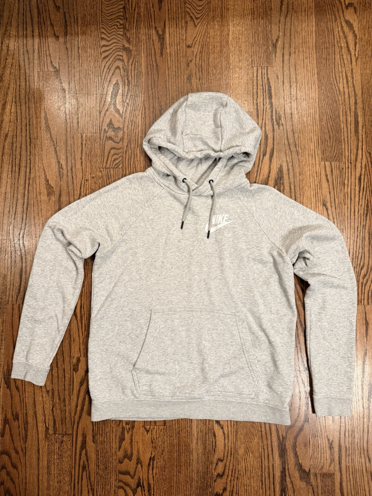 Nike Men Sportswear Club Fleece Gray Hoodie Size Medium
