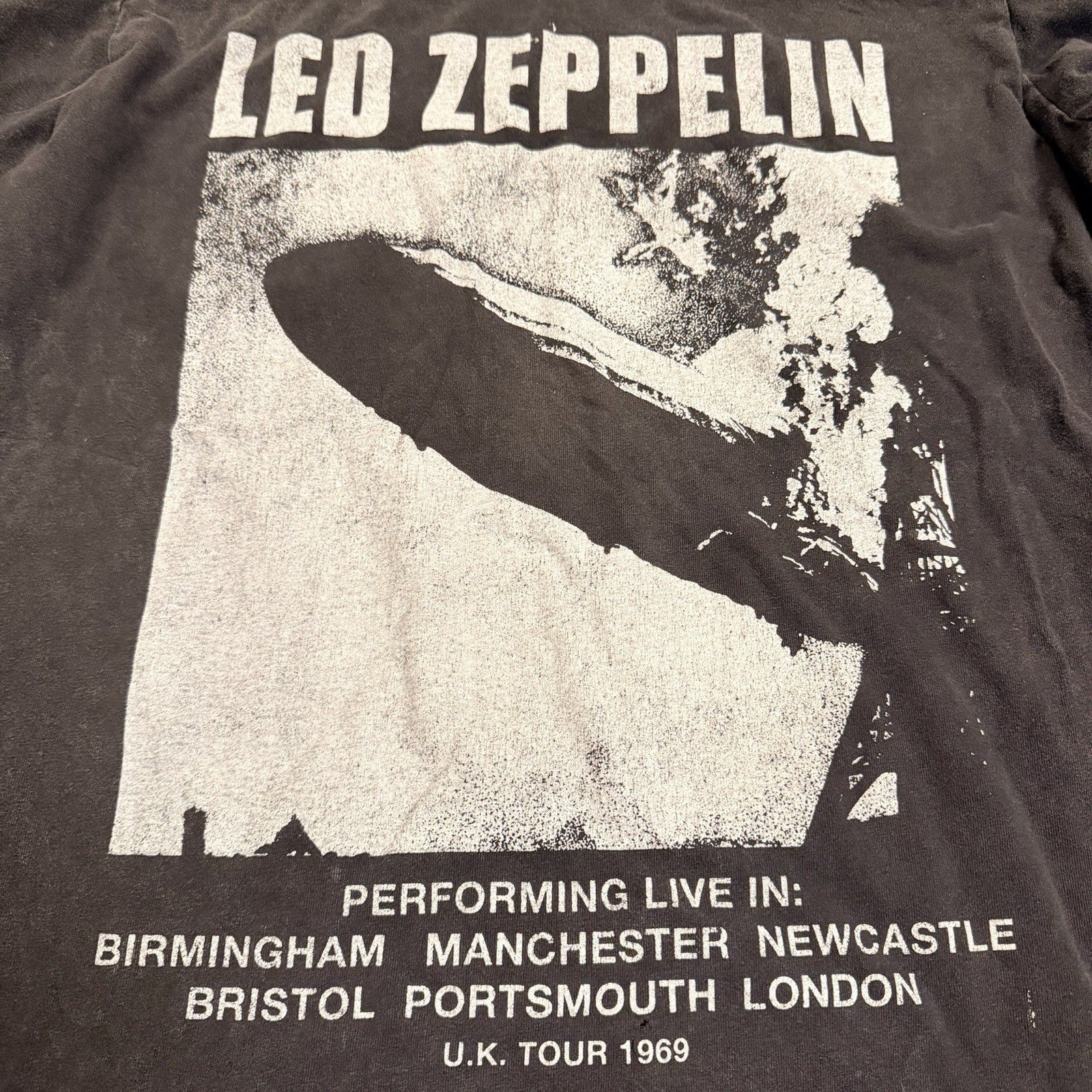 Hot Topic Led Zeppelin Graphic Hoodie Tour 1969 Band Tee Size M Black