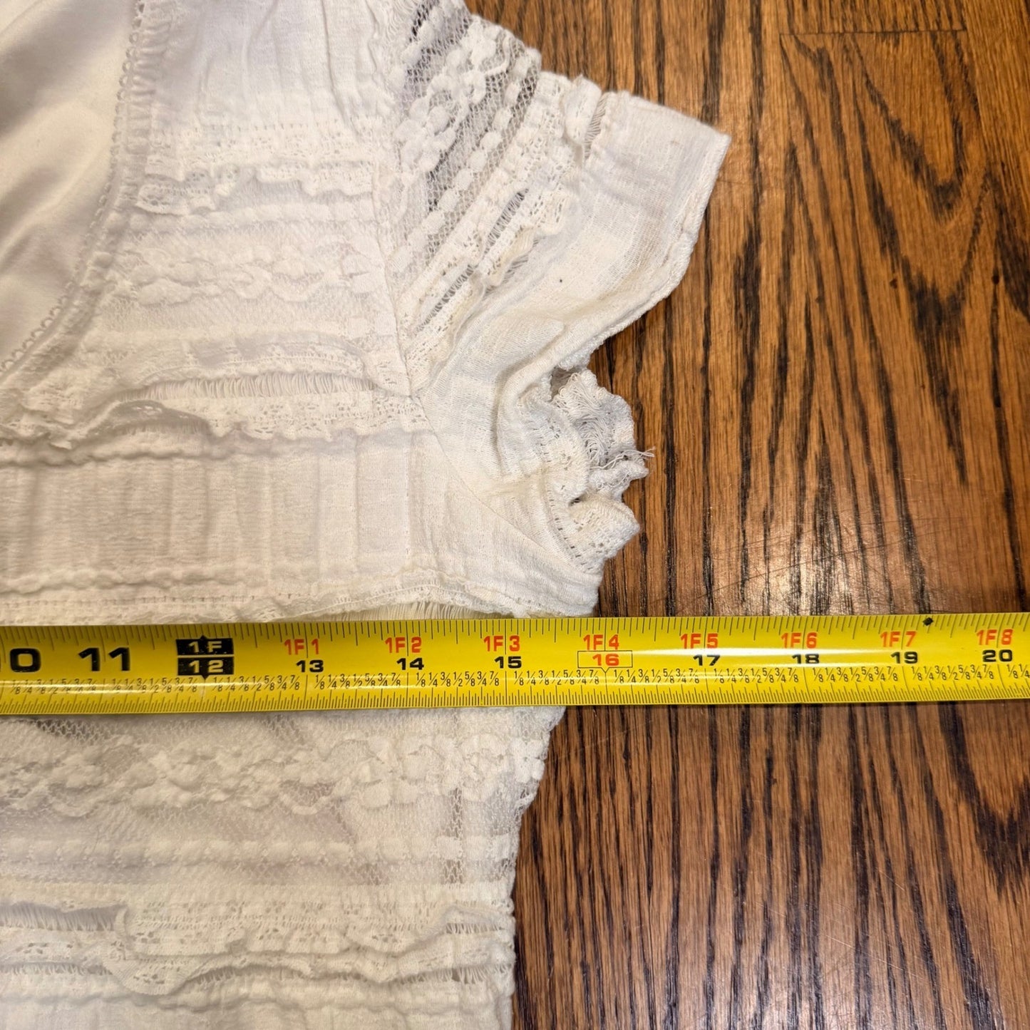 Good Days Project White Lace Tiered V-Neck Cap Sleeve Top Size XL