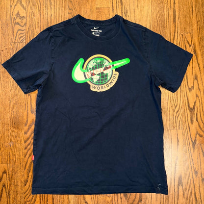 Nike Worldwide Globe Graphic T-Shirt Short Sleeve Black Large