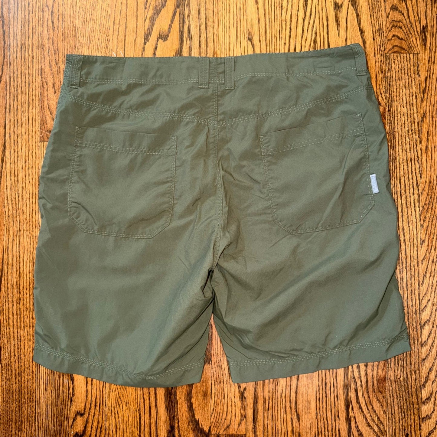 Mountain Hardwear AP Scrambler Hiking Shorts 38 Olive Green Outdoor Adventure