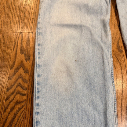 Vintage Levi's 550 Relaxed Fit Tapered Leg Jeans 33x34 Light Wash Blue Denim
