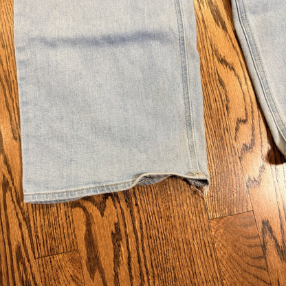 Old Navy High Rise WOW Wide Leg San Catarina Light Blue Denim Jeans Womens 6