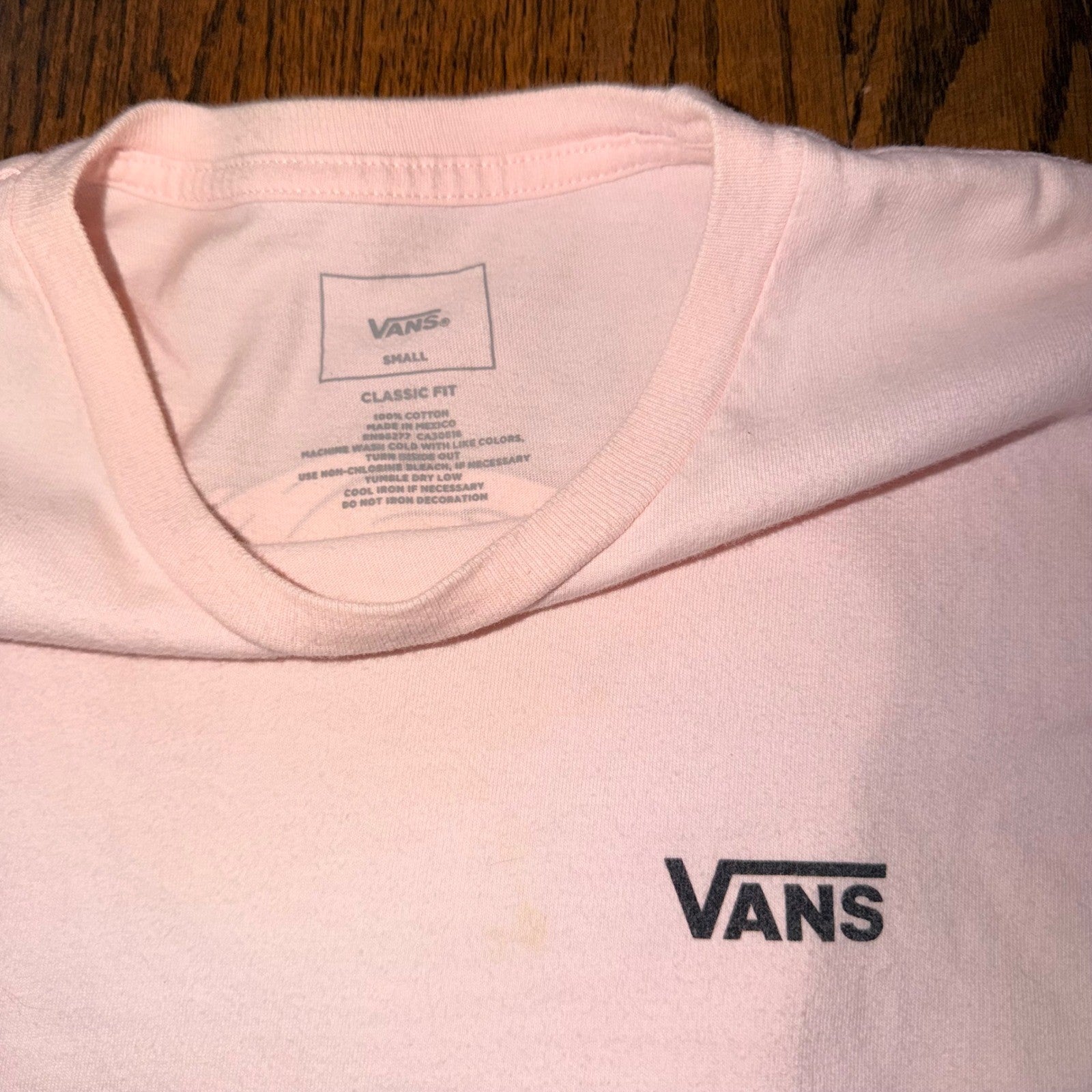 Vans Classic Fit Wave Graphic T-Shirt Checkerboard Logo Small Peach Pink