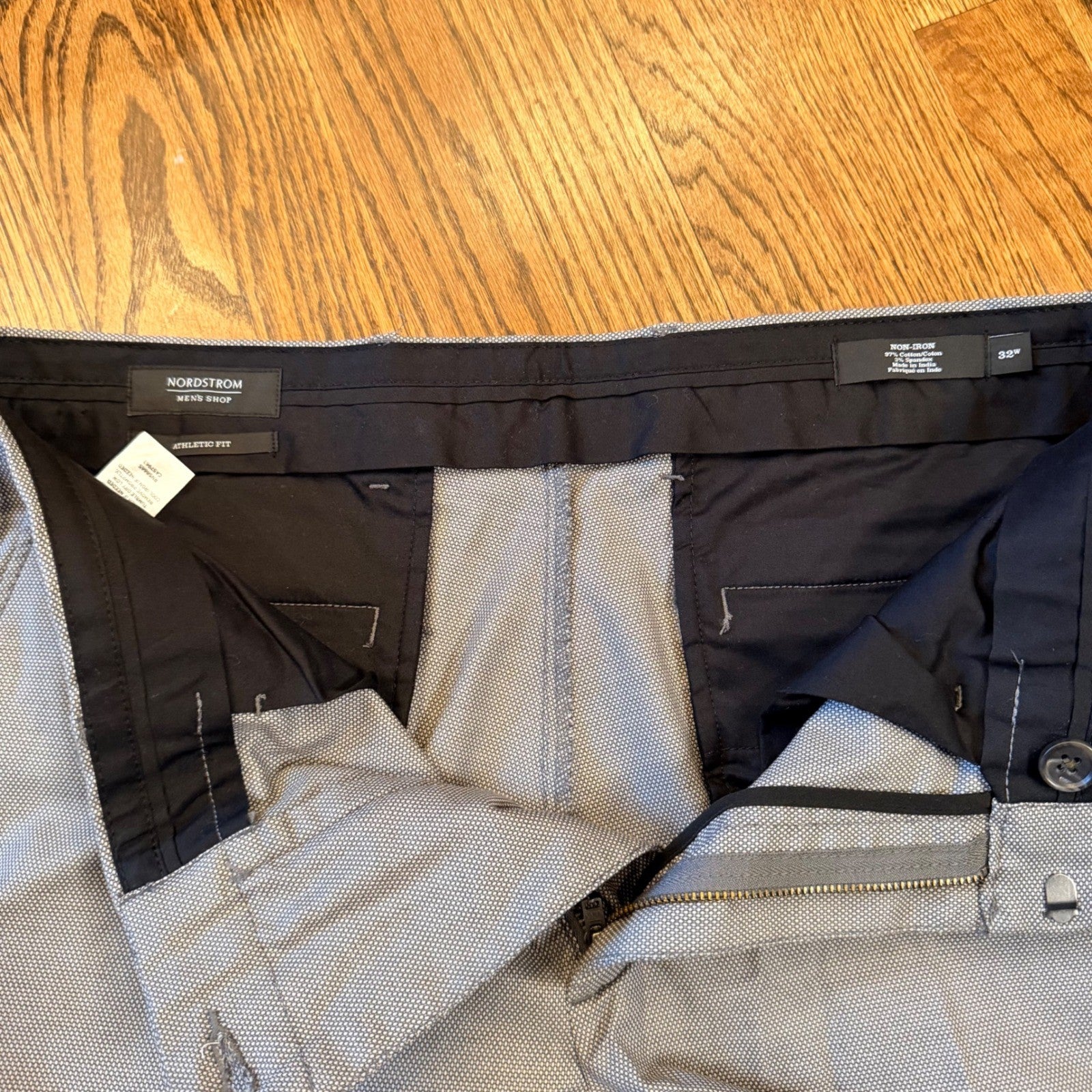 Nordstrom Mens Shop Athletic Fit Non-Iron Chino Pants 32W Blue Micro Pattern