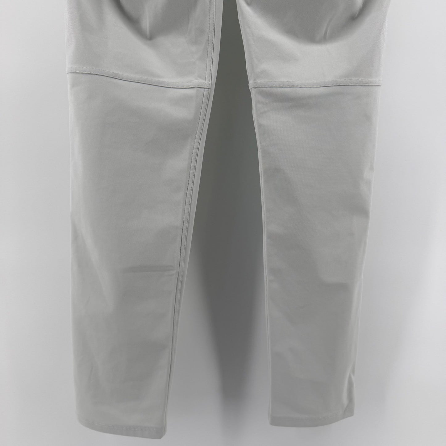 Lululemon Commission Pant Classic Fit 32 Grey Warpstreme Performance Golf Chino