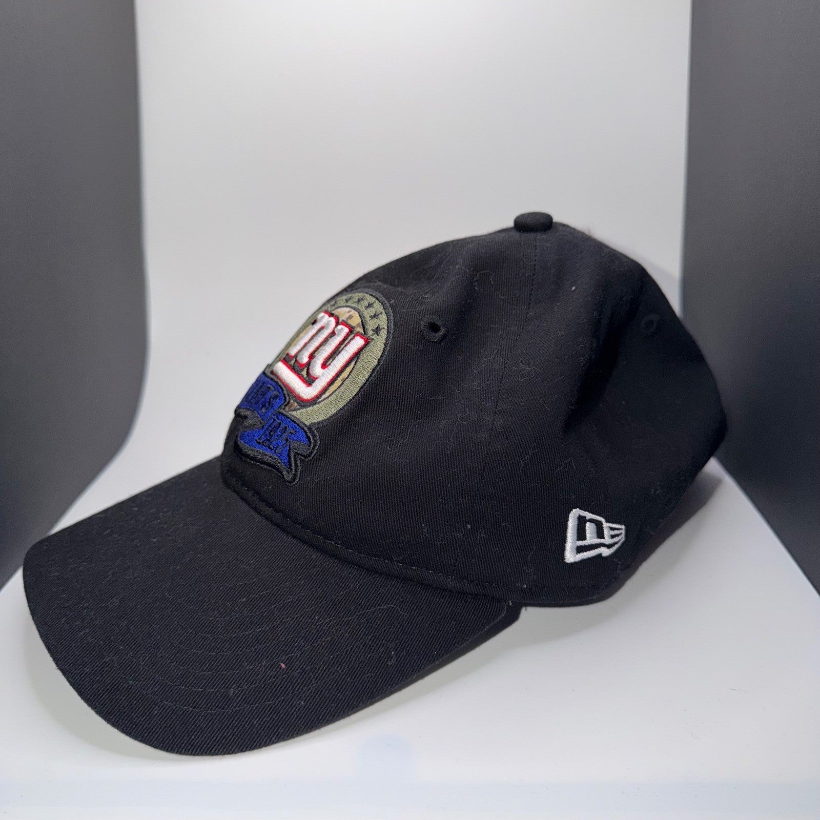 New Era 9TWENTY New York Giants Salute to Service Hat Adjustable OSFM Black