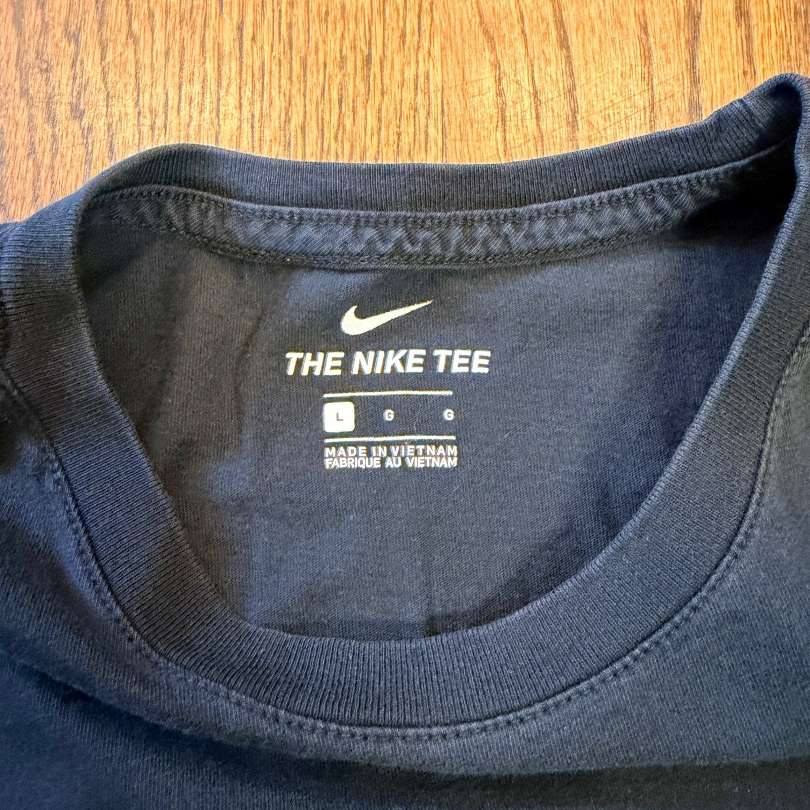 Nike Worldwide Globe Graphic T-Shirt Short Sleeve Black Large