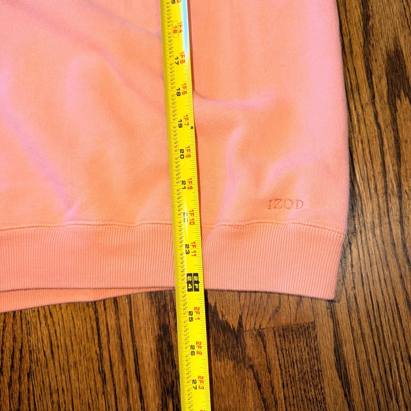 IZOD V-Neck Raglan Sweatshirt Fleece Lined Pullover Large Peach Pink Mid Weight