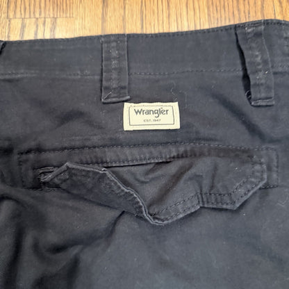 Wrangler Men's Stretch Taper Leg Regular Fit Cargo Pant Blackk 38x32