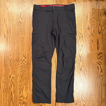 Wrangler Pants Men's 33x30 Black Flex Waist Cargo Hiking Straight 10NW788NB