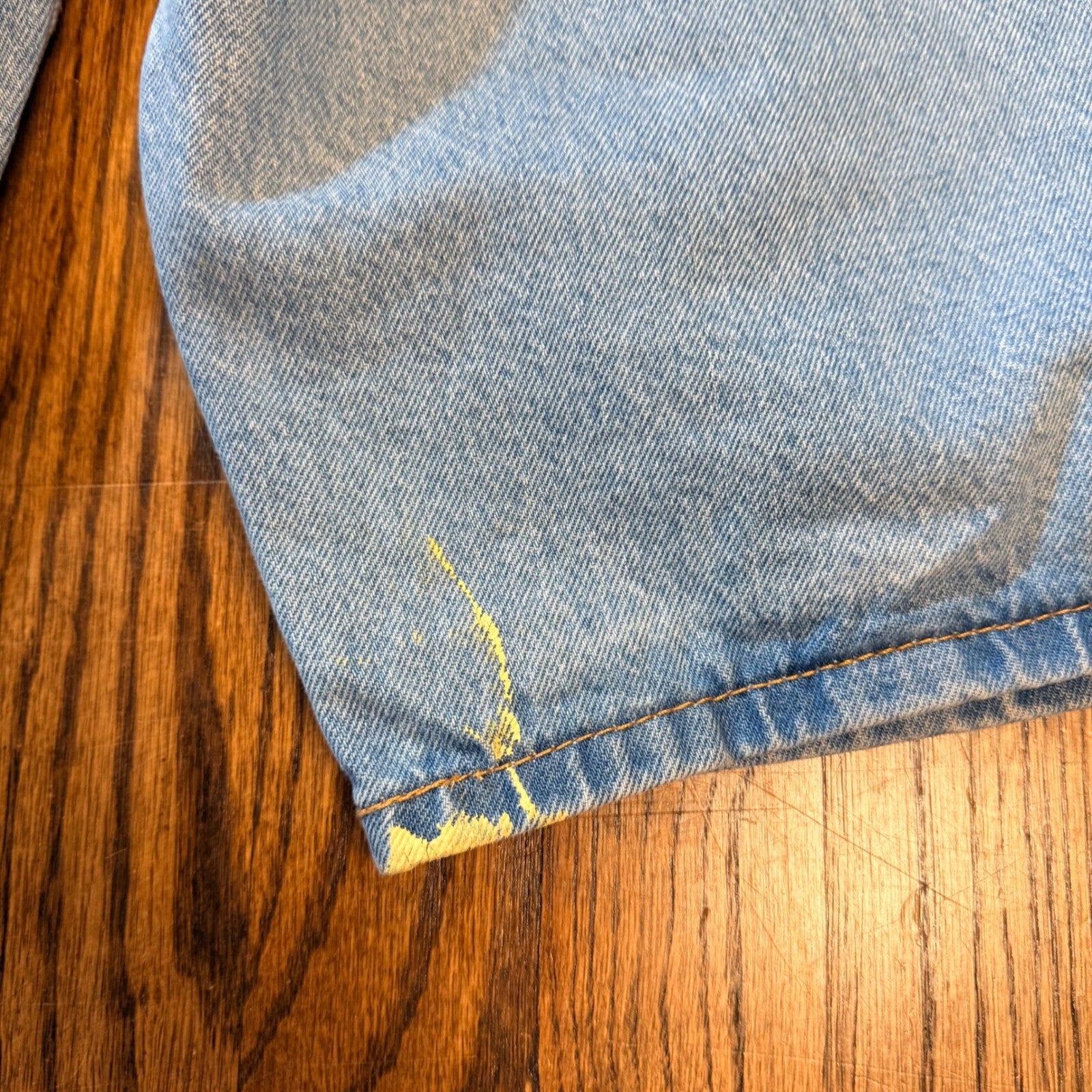 Levi's 469 Loose Fit Denim Shorts Paint Splatter Light Wash 32 Blue Jorts Y2K