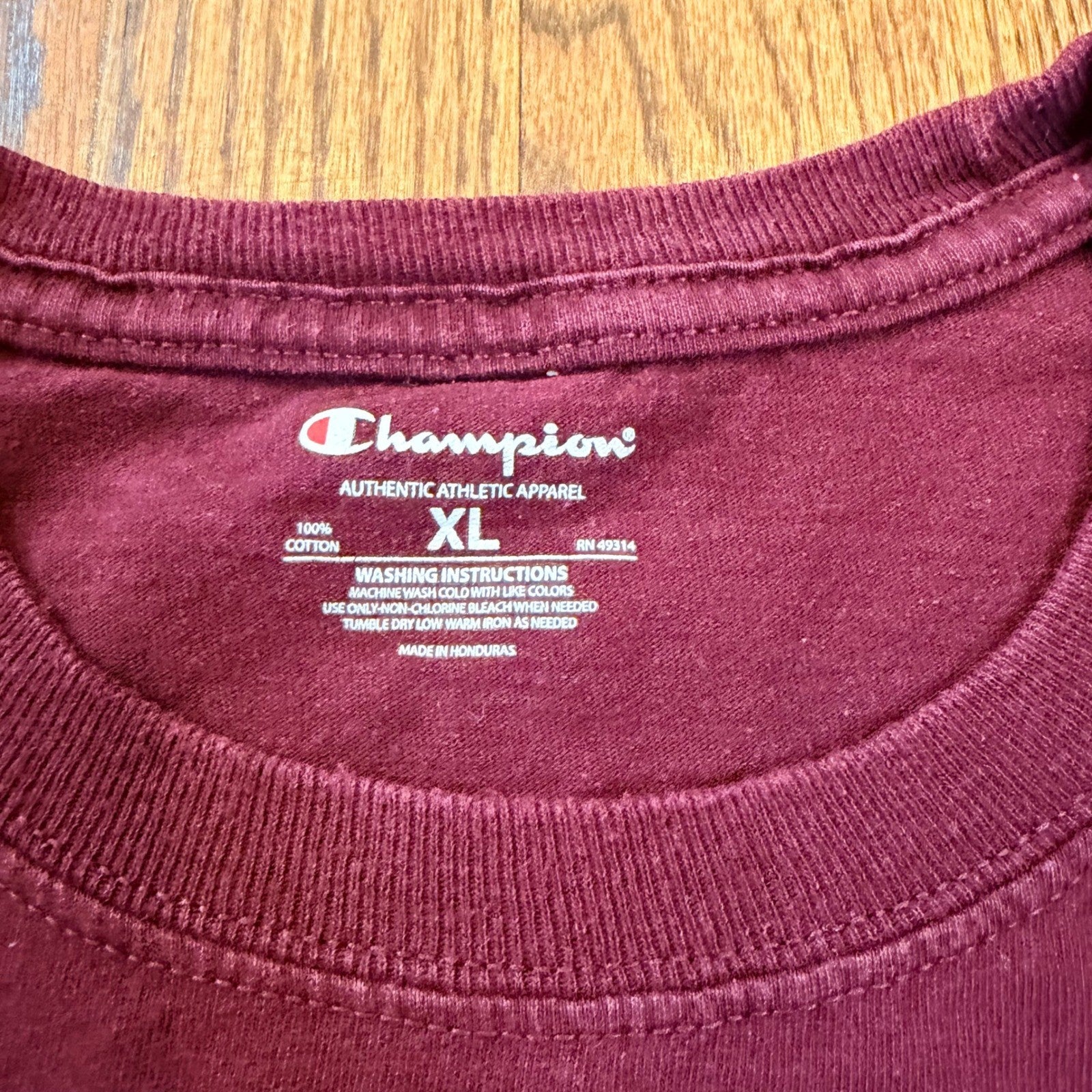 Champion Harvard University T-Shirt Graphic Logo XL Maroon Burgundy College