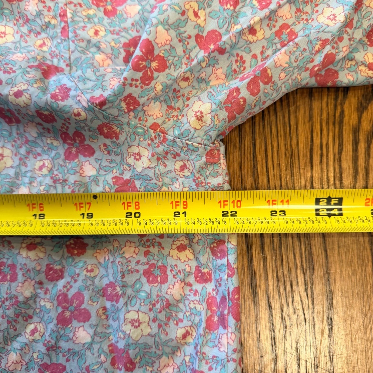 Orvis Wrinkle Free Floral Button Down Shirt Size 16 Blue Pink Cotton Spring