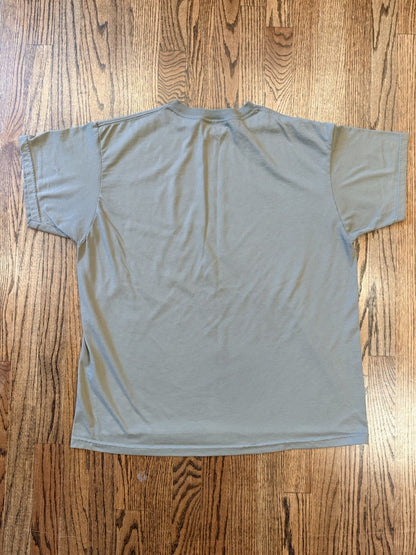 Military Issue Training T-Shirt Green Size Large Army PT Tee 23x28 USA MilSurp