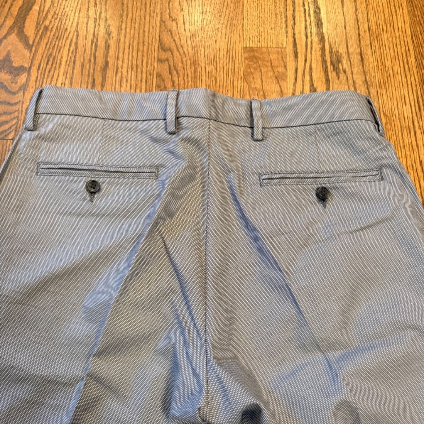 Nordstrom Mens Shop Athletic Fit Non-Iron Chino Pants 32W Blue Micro Pattern