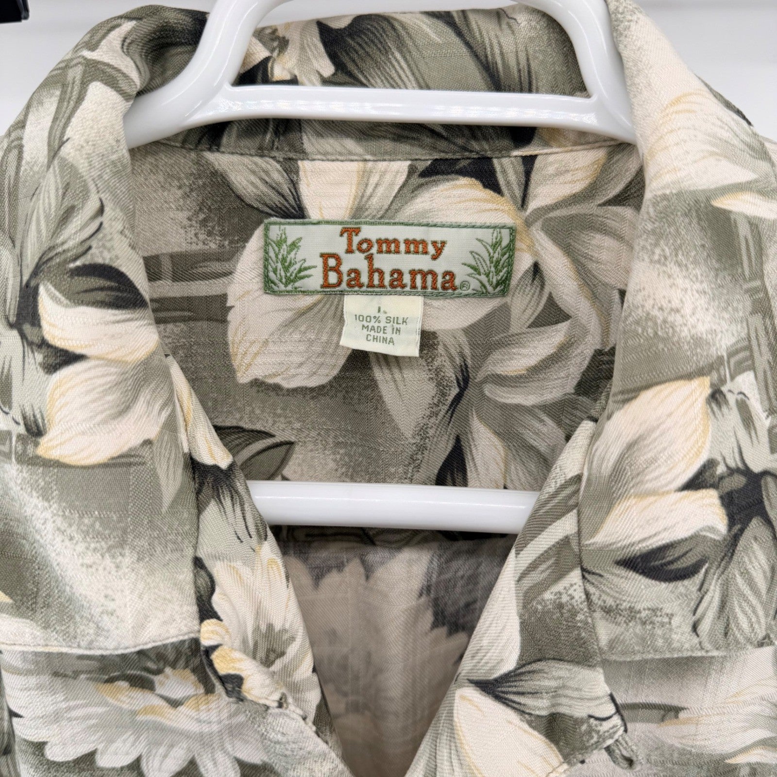 Tommy Bahama Silk Hawaiian Camp Shirt Floral Bamboo Tropical Sage L