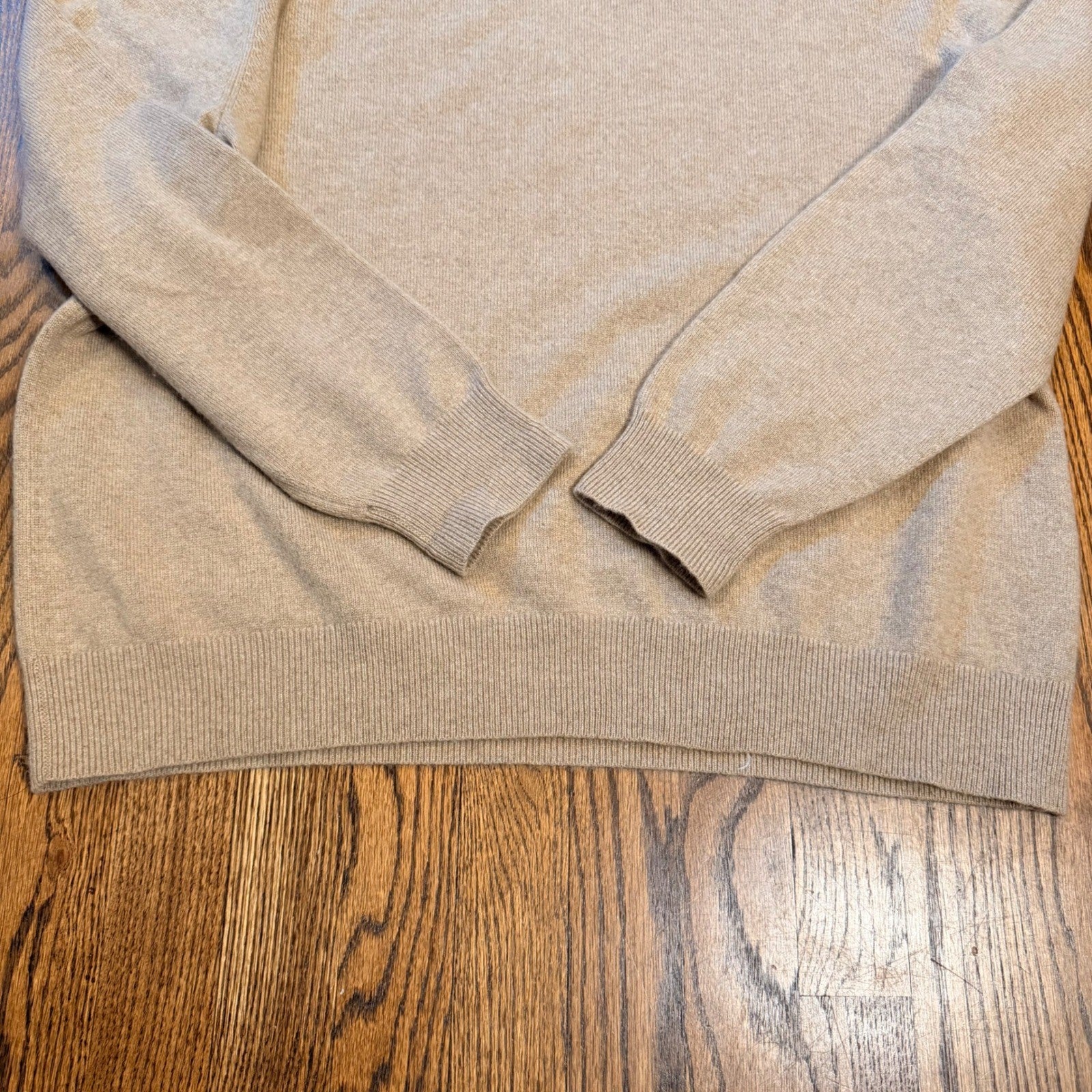 Lands' End 100% Cashmere V-Neck Sweater Soft Knit XL Tan Beige Soft Warm