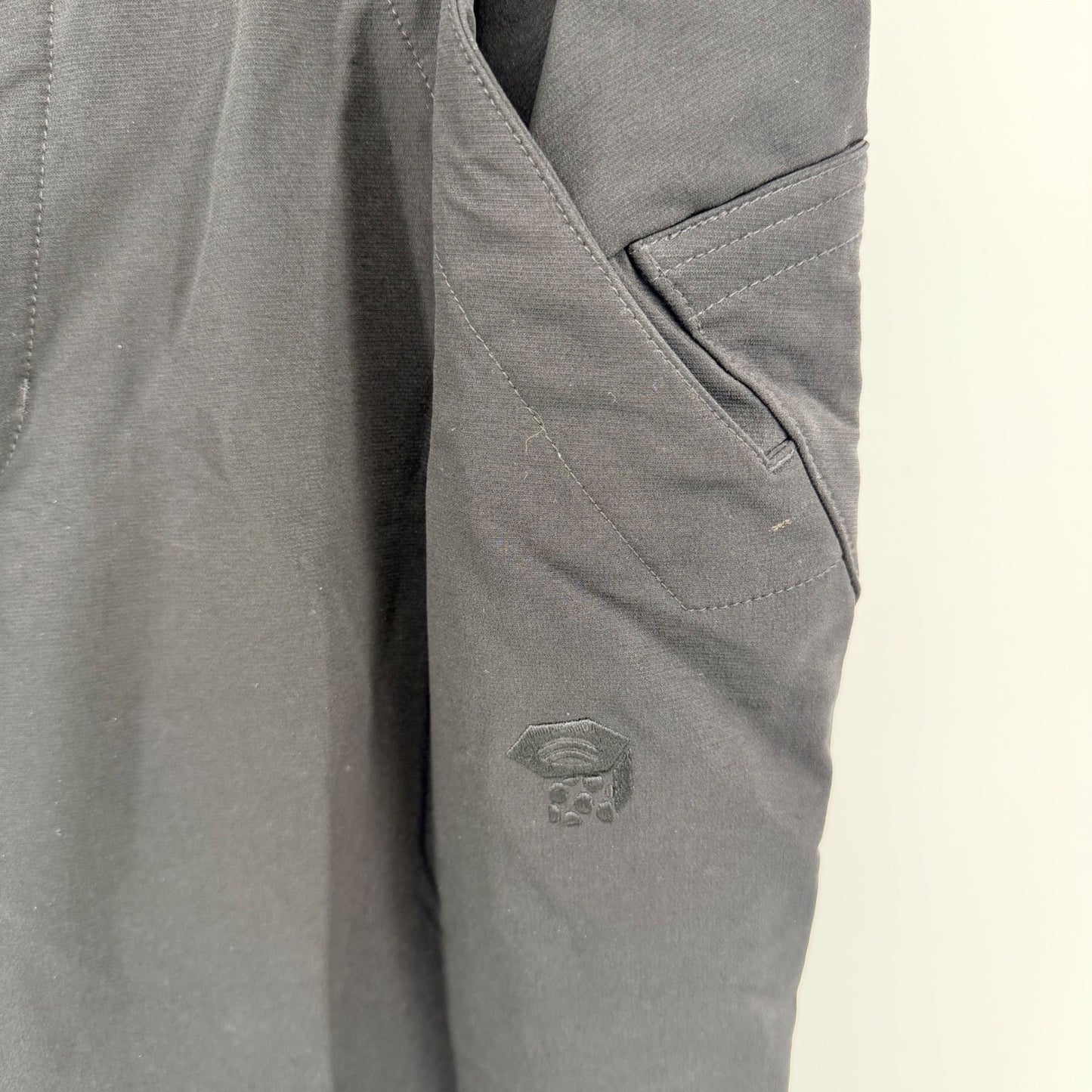 Mountain Hardwear Mens Technical Hiking Cargo Pants Softshell Black 34 Short