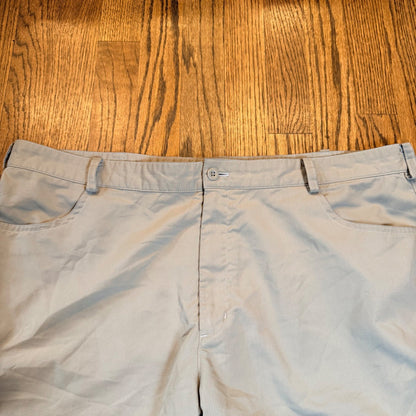 Nike Golf Dri-FIT Shorts Performance Khaki Tan Size 40 Lightweight Preppy Casual