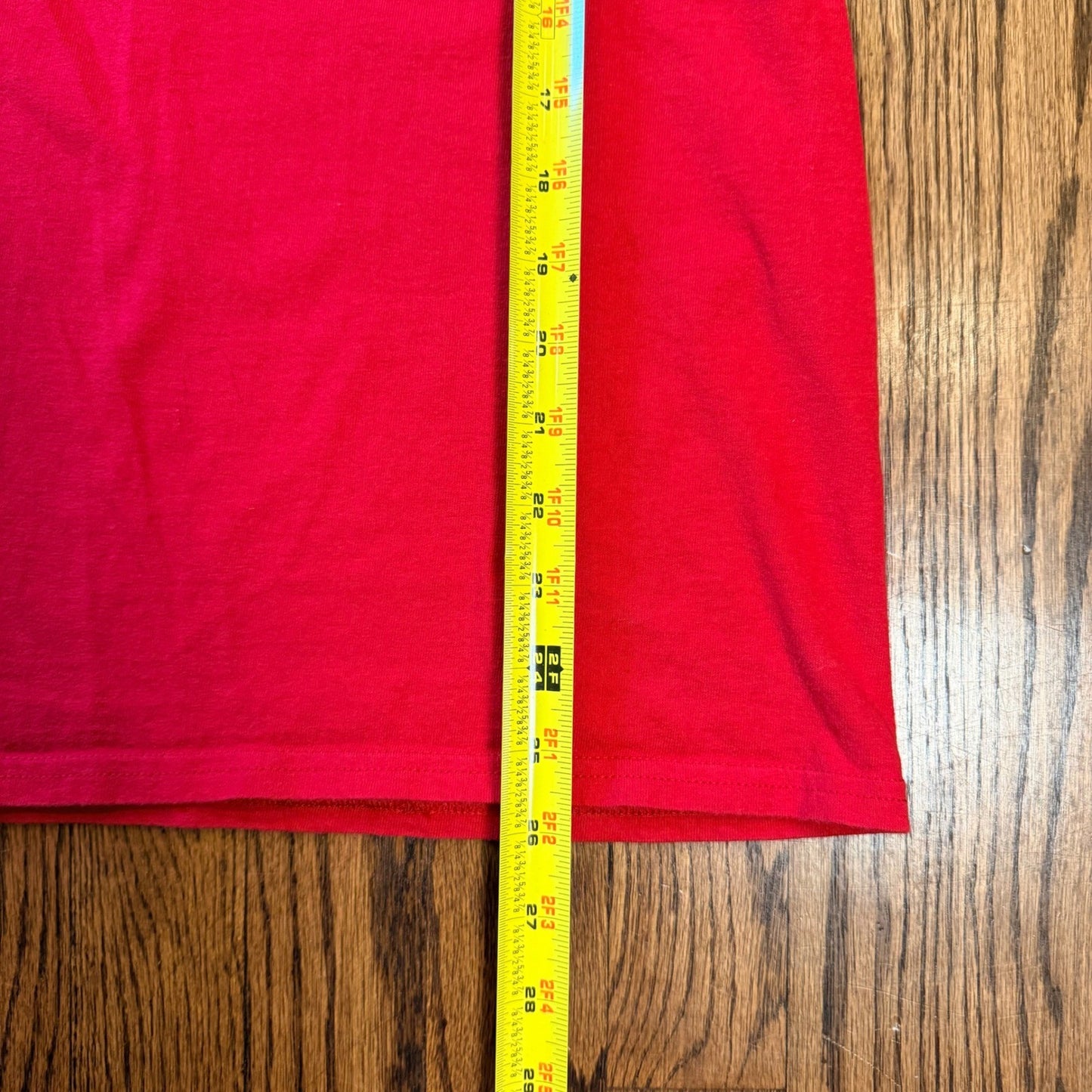 Hapuna Roughwater Swim 2018 Triple Crown Series Graphic T-Shirt Medium Red