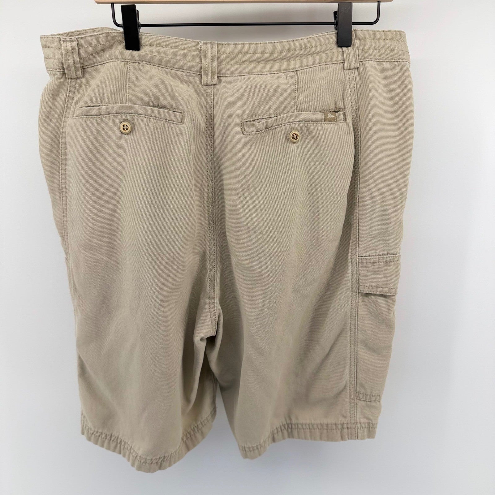 Tommy Bahama Relax Cargo Shorts Tencel Cotton Utility Khaki Tan 35 Mens