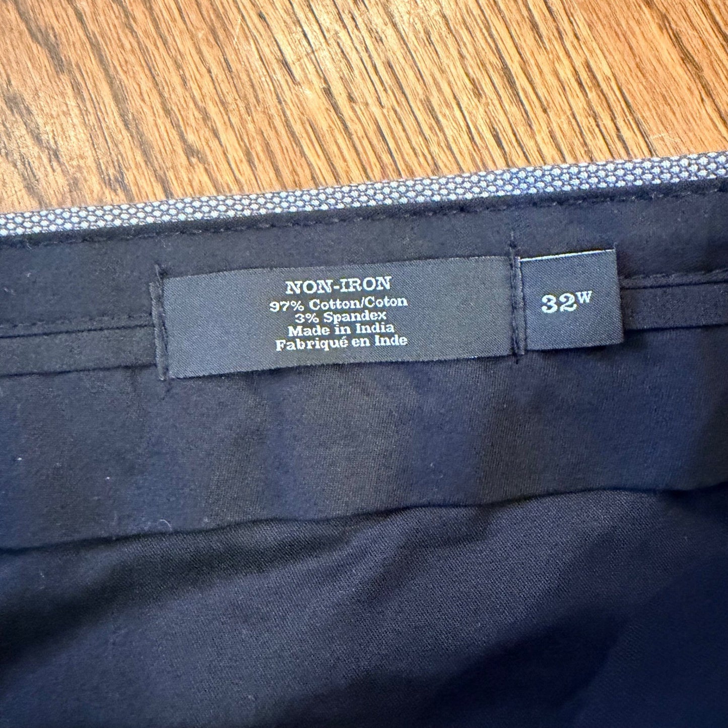 Nordstrom Mens Shop Athletic Fit Non-Iron Chino Pants 32W Blue Micro Pattern