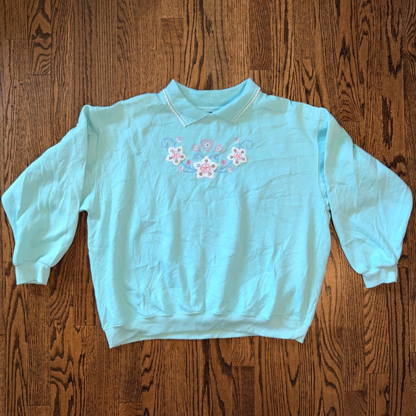 Bold Spirit Woman Vintage Embroidered Floral Sweatshirt 2X Aqua Blue Grandma