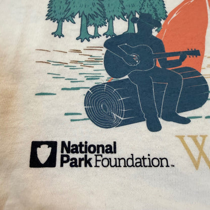 RSQ National Park Foundation Yellowstone Wyoming Graphic Tee Size M Cream