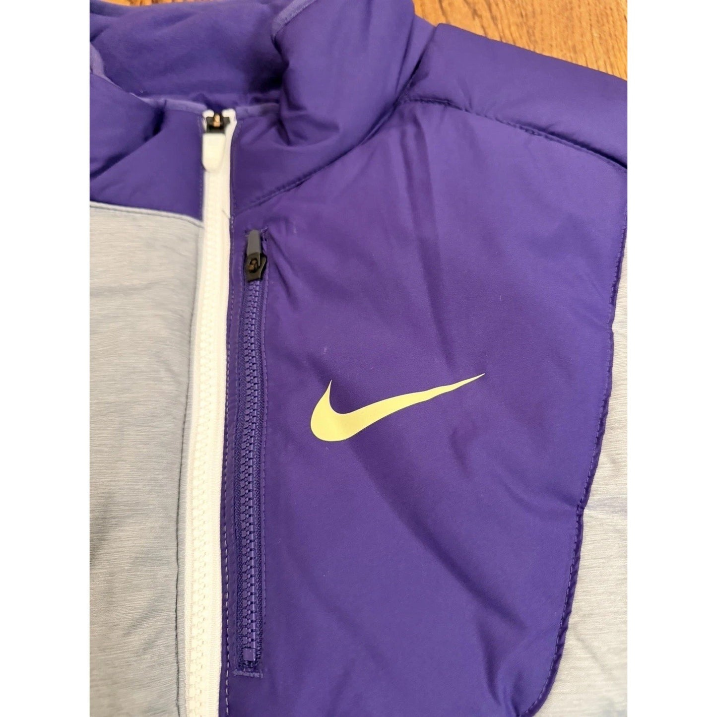 Nike Washington Huskies NCAA Puffer Vest Insulated Full Zip XL Grey Purple