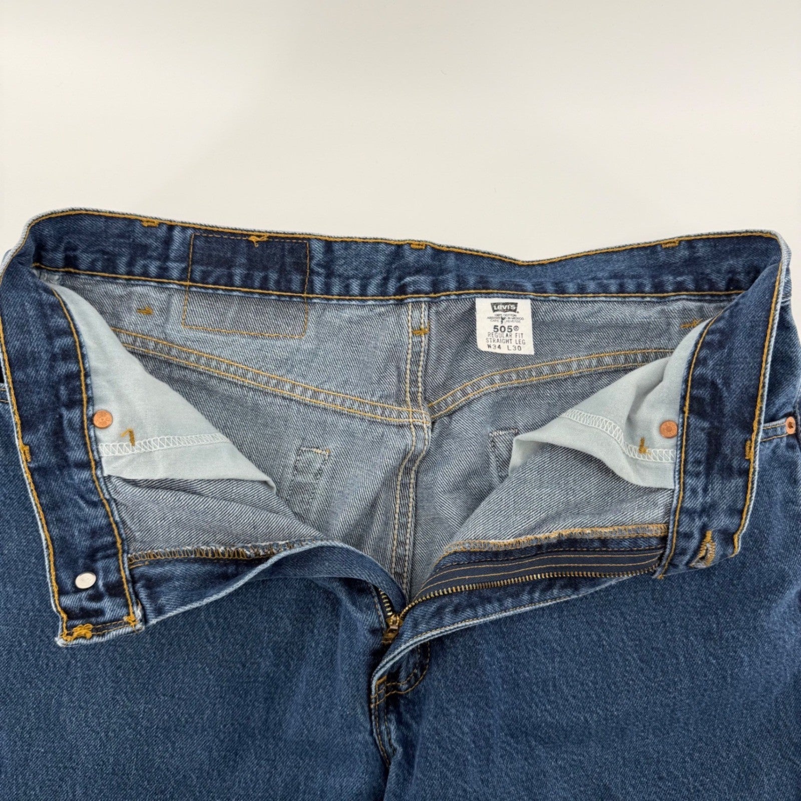 Levi's 505 Regular Fit Straight Leg Vintage 2000 Denim Jeans 34x30 Blue
