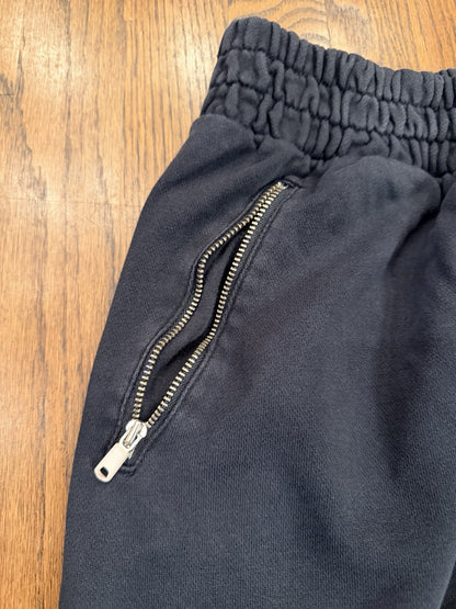 Nike Women’s Joggers Black L | Zip Pockets | Nike Air Logo | 26” Inseam